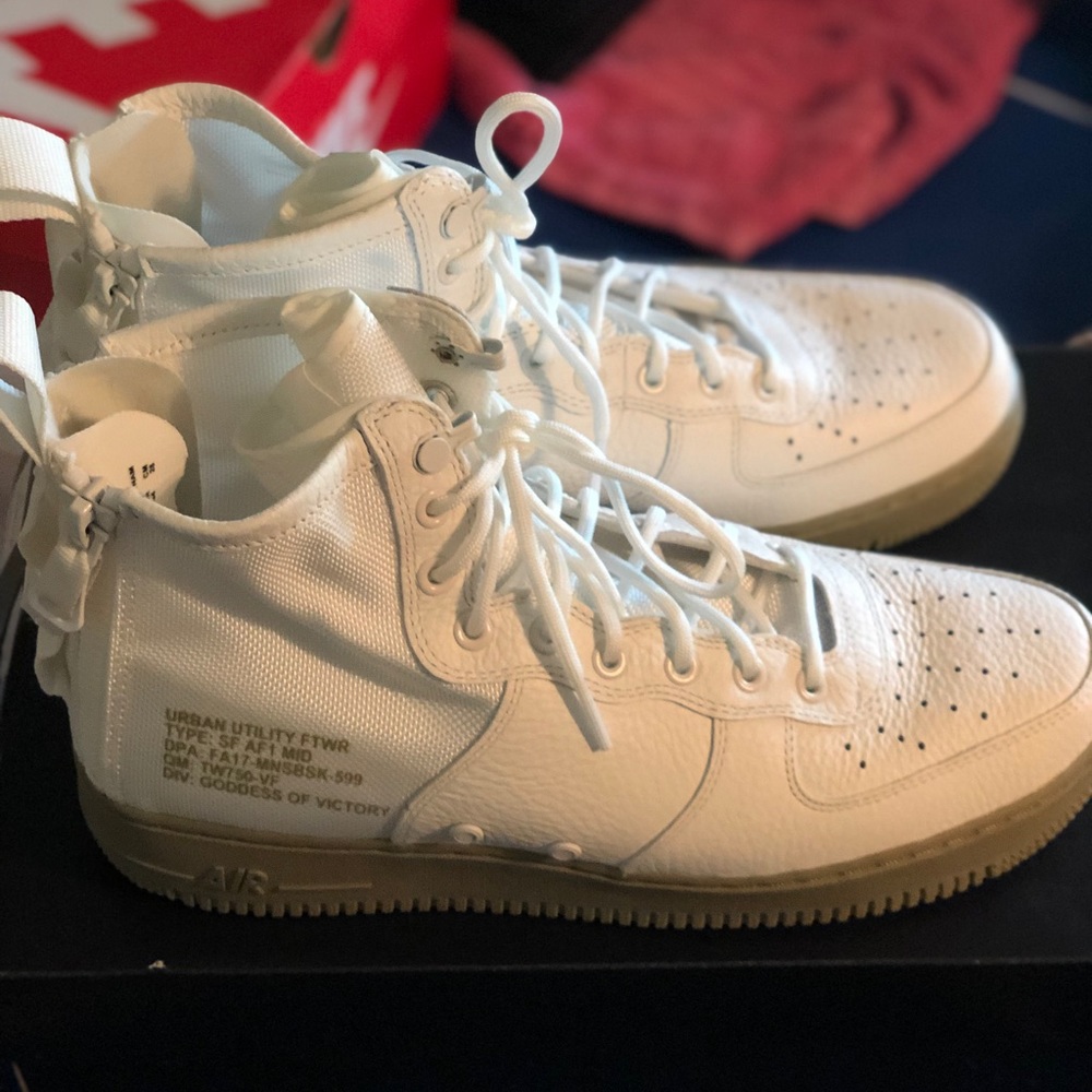 Sf Air Force 1 mid